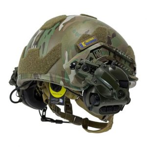 Шлем с наушниками: защита и коммуникация в одном комплекте