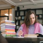 Як підібрати актуальну тему для курсової: поради викладачів