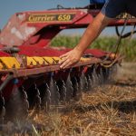 Біопрепарати-деструктори: що це таке, як вони працюють і де їх застосовують