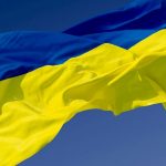 Прапори на замовлення: як обрати матеріал, розмір і технологію друку